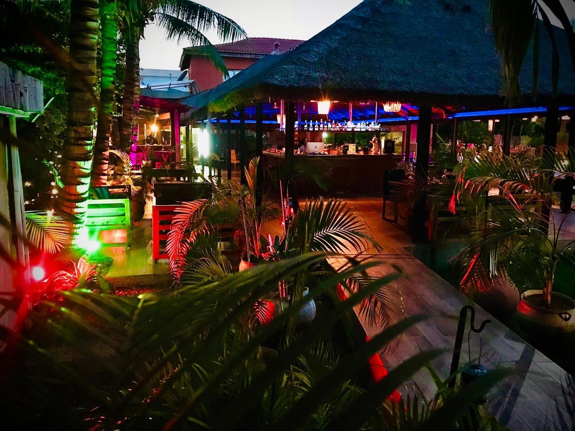 Le Patio Hotel Lome Ngoại thất bức ảnh