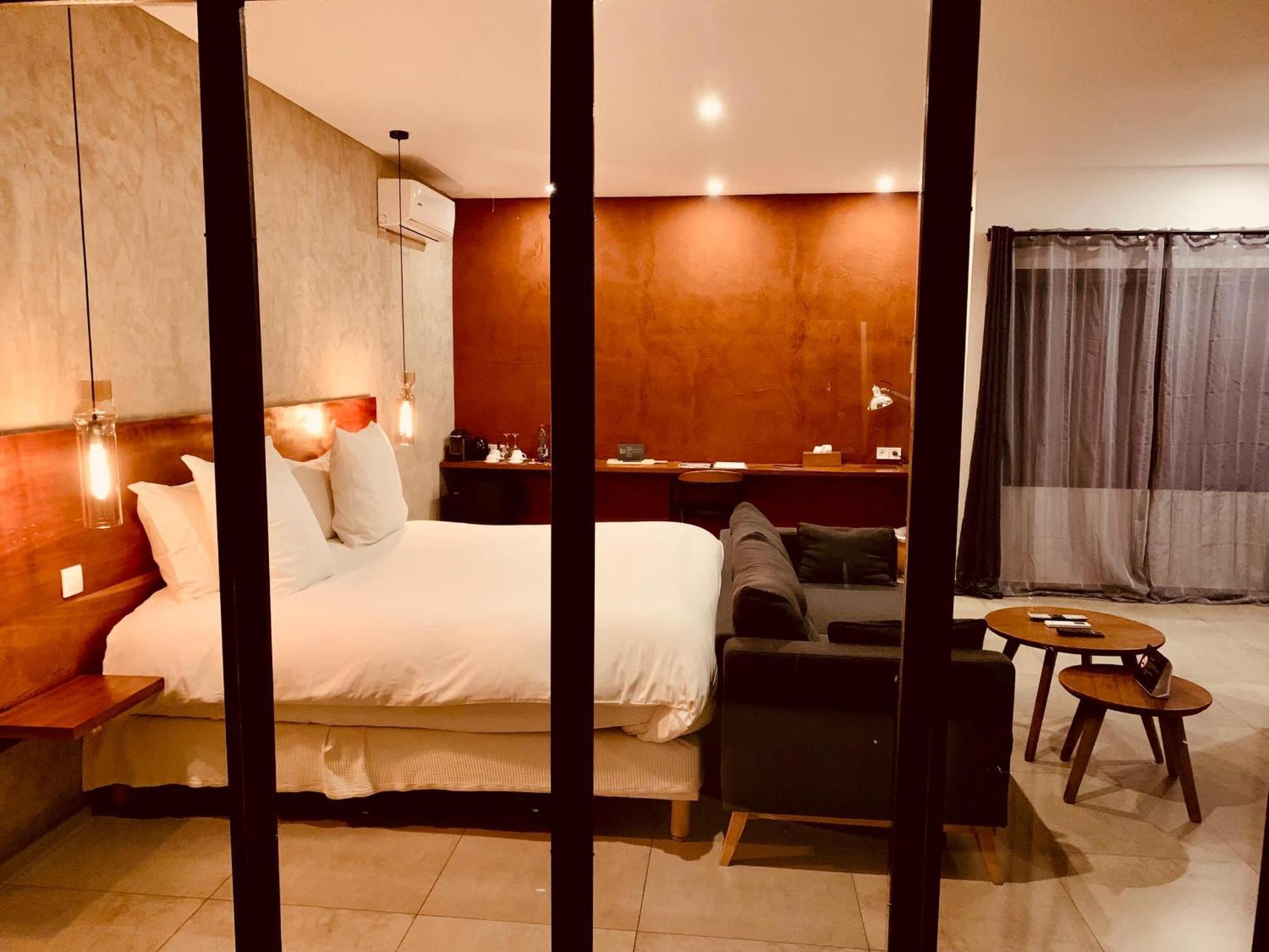 Le Patio Hotel Lome Ngoại thất bức ảnh