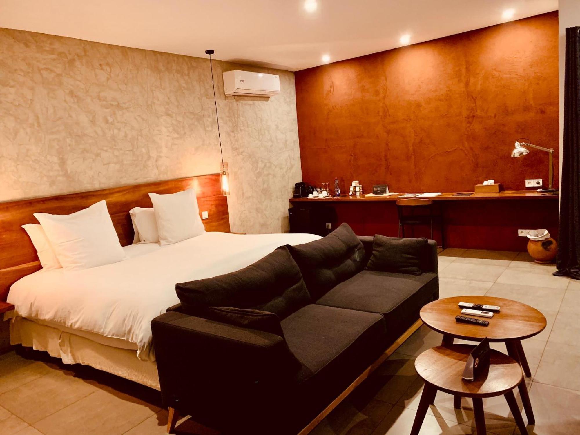 Le Patio Hotel Lome Ngoại thất bức ảnh