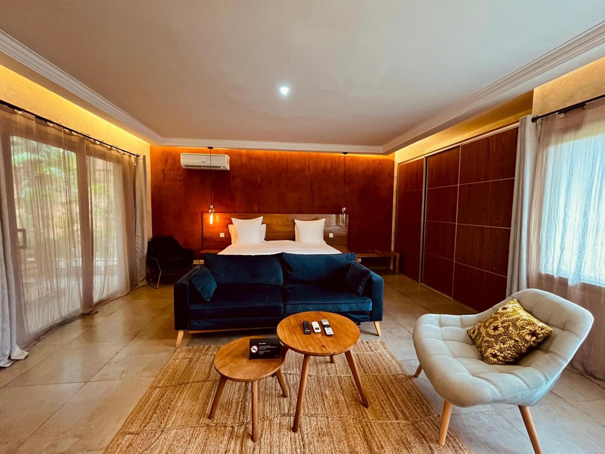 Le Patio Hotel Lome Ngoại thất bức ảnh